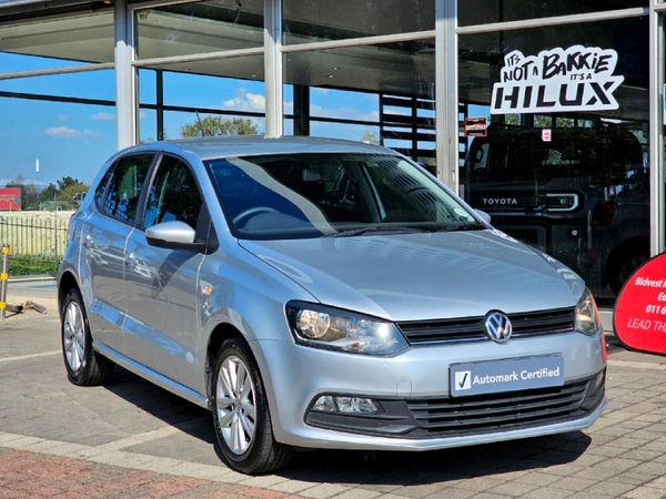2019-Volkswagen-Polo-Vivo-14-Comfortline-5-dr image:1
