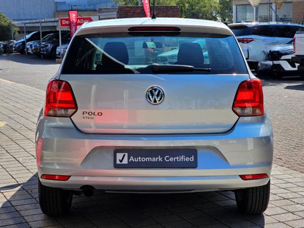 2019-Volkswagen-Polo-Vivo-14-Comfortline-5-dr image:5