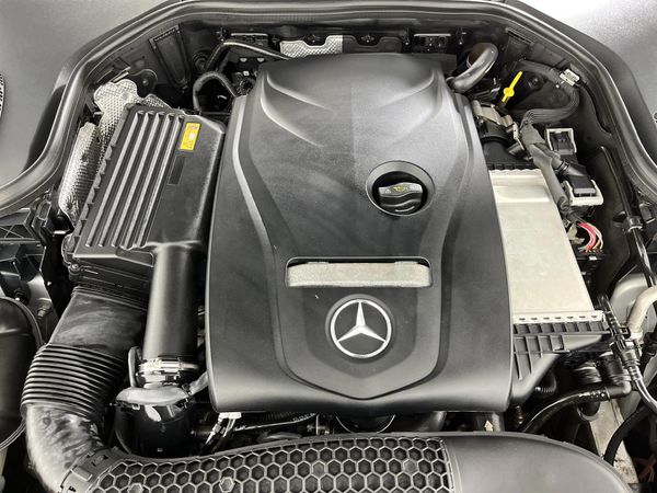 2017-Mercedes-Benz-E-Class-E-200-AMG image:12