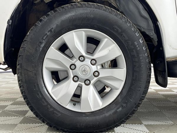 2017-Toyota-Hilux-28-GD-6-Raised-Body-Raider-Extended-Cab image:2