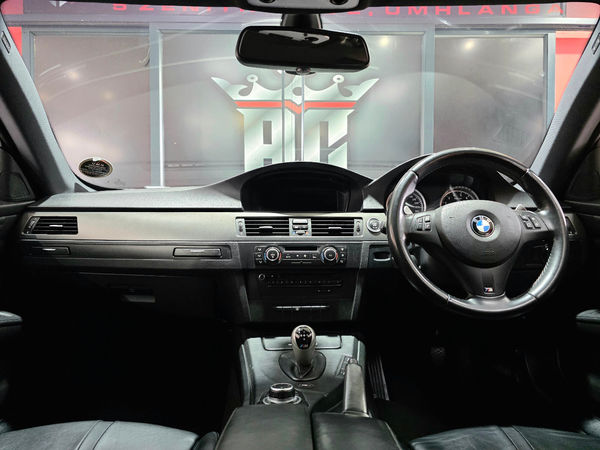2011-BMW-M3-Coupe-Competition-Auto image:15
