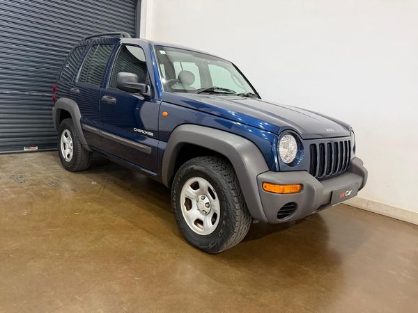 2004-Jeep-Cherokee-37-Limited-Auto image:1