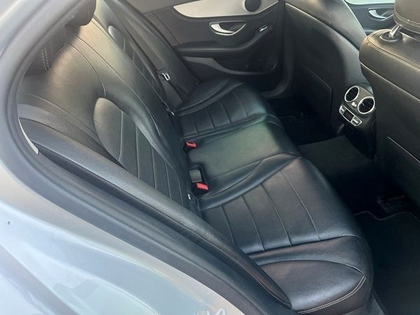 2015-Mercedes-Benz-C-Class-C-180-AMG-Line-Auto image:5