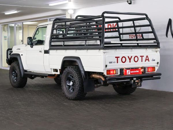 2025-Toyota-Land-Cruiser-79-45-D-Single-Cab image:10