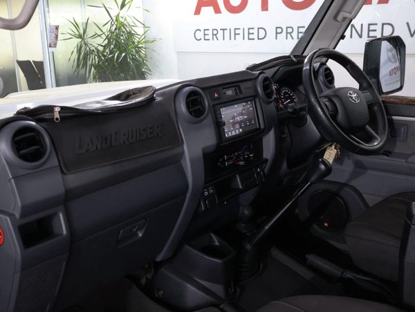 2025-Toyota-Land-Cruiser-79-45-D-Single-Cab image:14