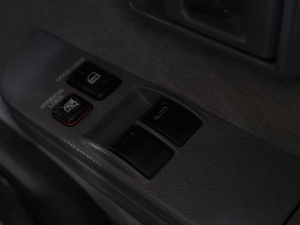 2025-Toyota-Land-Cruiser-79-45-D-Single-Cab image:16