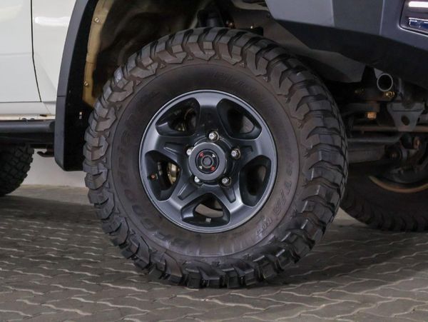 2025-Toyota-Land-Cruiser-79-45-D-Single-Cab image:2