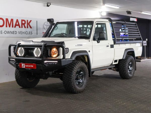 2025-Toyota-Land-Cruiser-79-45-D-Single-Cab image:4