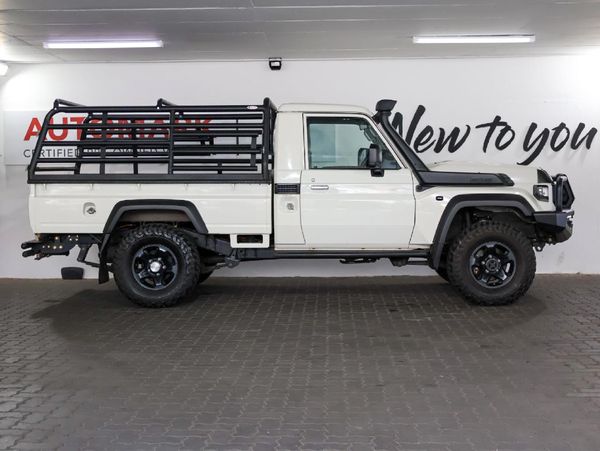 2025-Toyota-Land-Cruiser-79-45-D-Single-Cab image:6