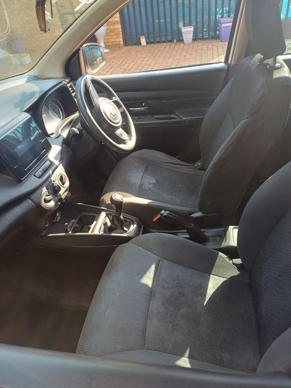 2019-Suzuki-Ertiga-15-GL image:9