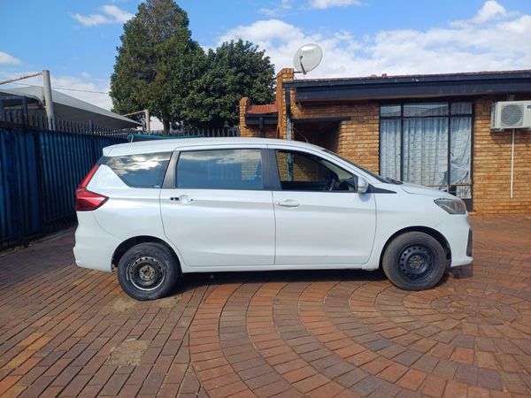 2019-Suzuki-Ertiga-15-GL image:1