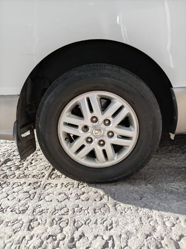 2016-Hyundai-H-1-25-CRDi-Elite-Auto image:20