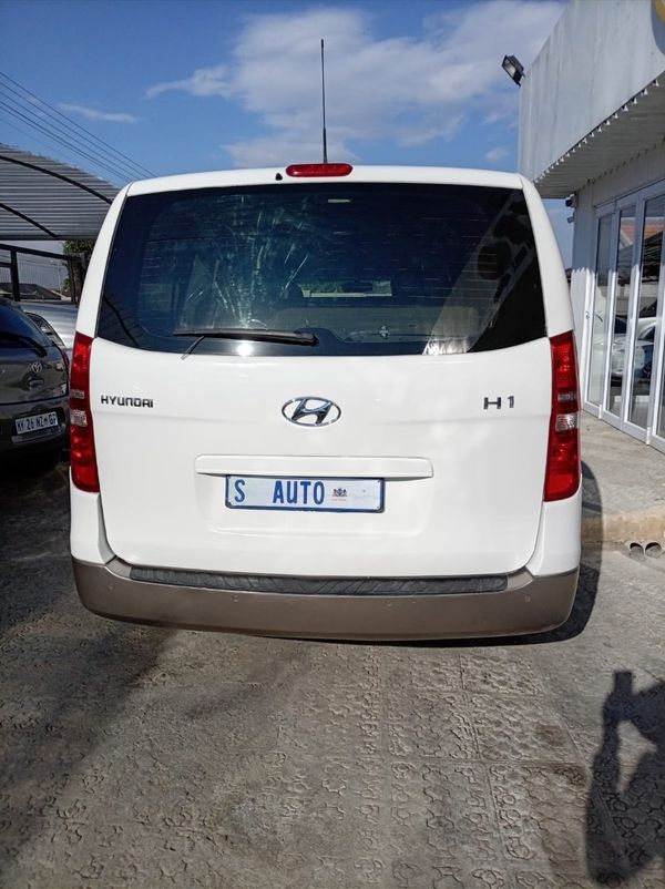 2016-Hyundai-H-1-25-CRDi-Elite-Auto image:23