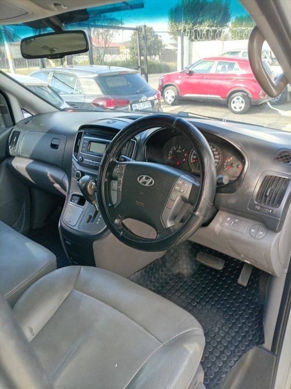 2016-Hyundai-H-1-25-CRDi-Elite-Auto image:4