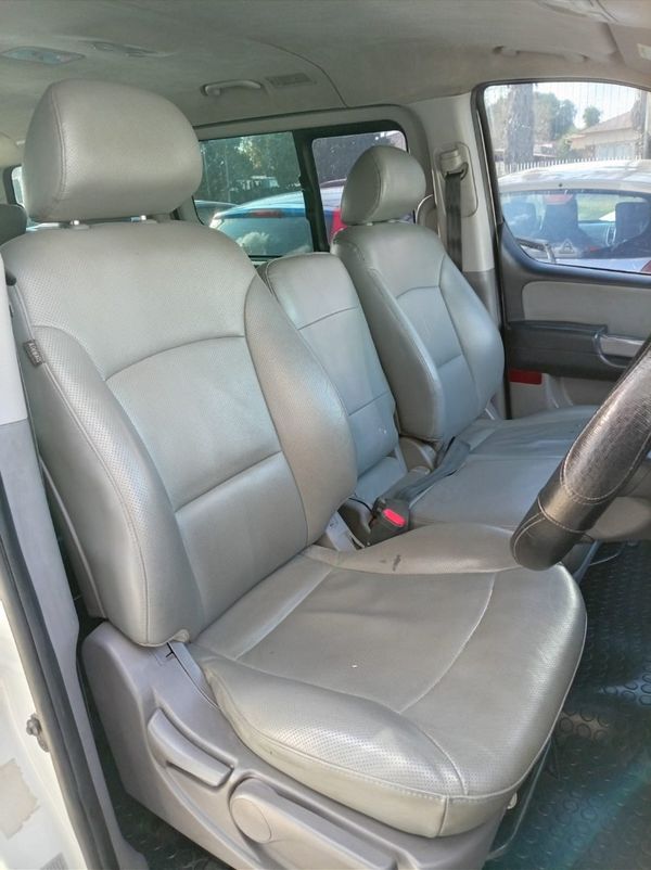 2016-Hyundai-H-1-25-CRDi-Elite-Auto image:8