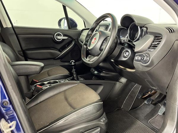 2015-Fiat-500X-14T-Cross-Plus image:9