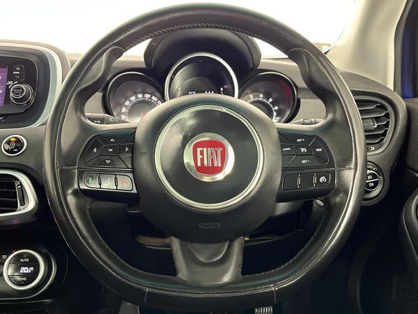 2015-Fiat-500X-14T-Cross-Plus image:12