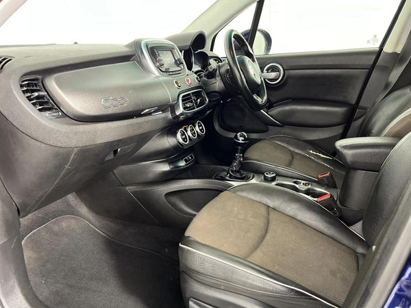 2015-Fiat-500X-14T-Cross-Plus image:8