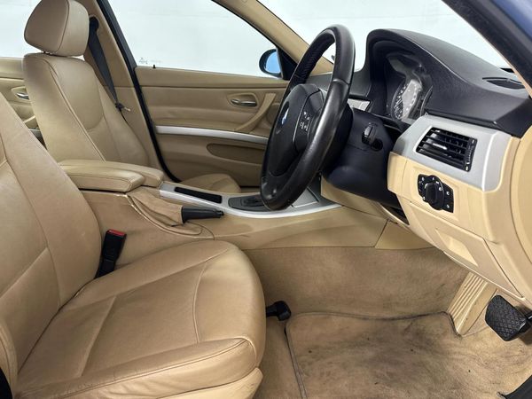 2006-BMW-3-Series-330i-Auto image:9