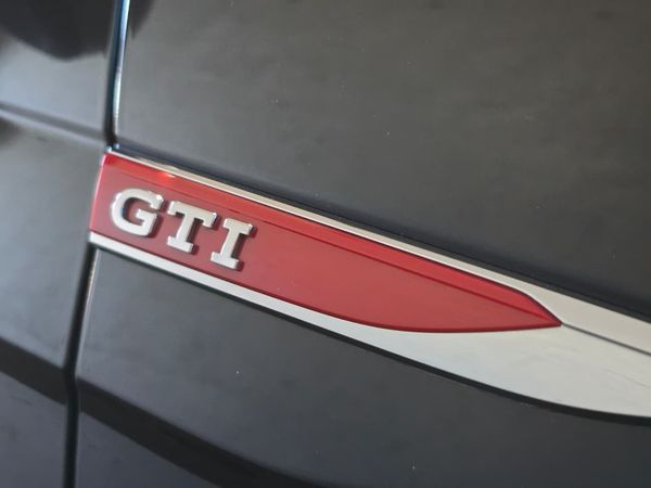 2021-Volkswagen-Polo-20-GTI-Auto-147kW image:7
