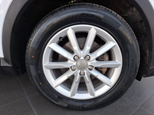 2013-Audi-Q3-20-TDI-103kW image:10