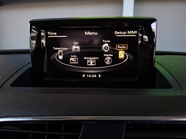 2013-Audi-Q3-20-TDI-103kW image:12