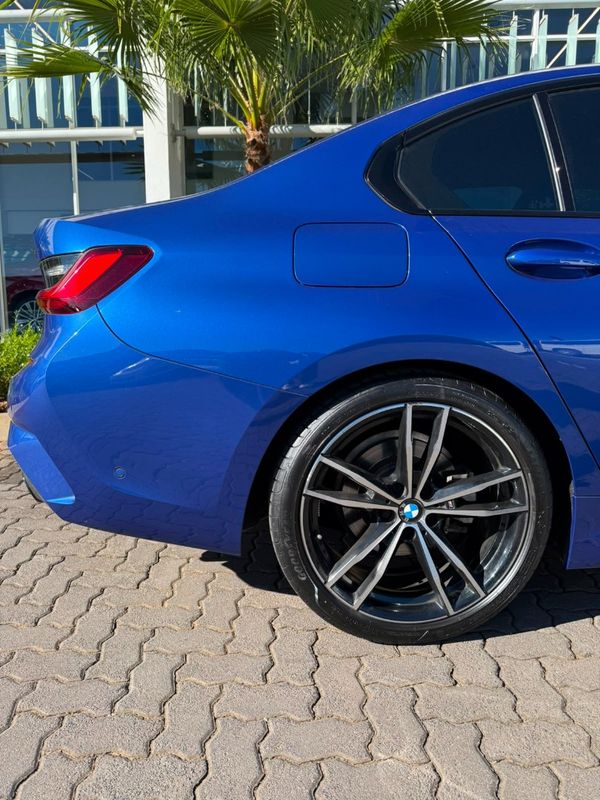2022-BMW-3-Series-318i-M-Sport image:12