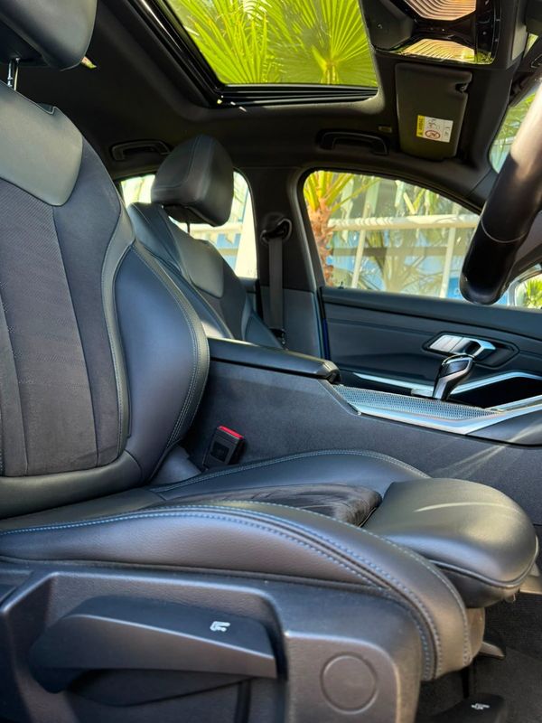 2022-BMW-3-Series-318i-M-Sport image:17