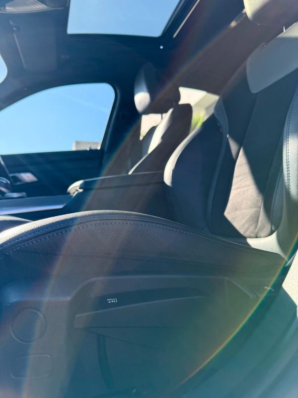 2022-BMW-3-Series-318i-M-Sport image:21