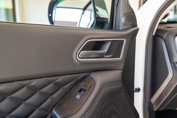 2024-GWM-P-Series-PV-20-TD-LT-4x4-Auto-Double-Cab image:11
