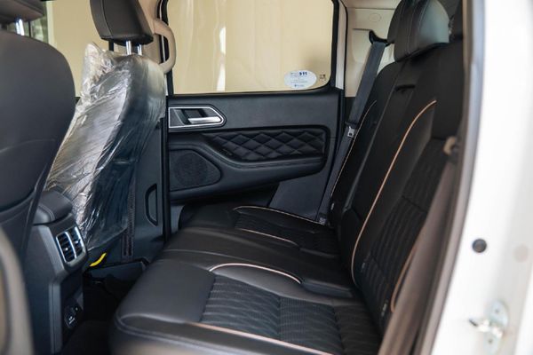 2024-GWM-P-Series-PV-20-TD-LT-4x4-Auto-Double-Cab image:13