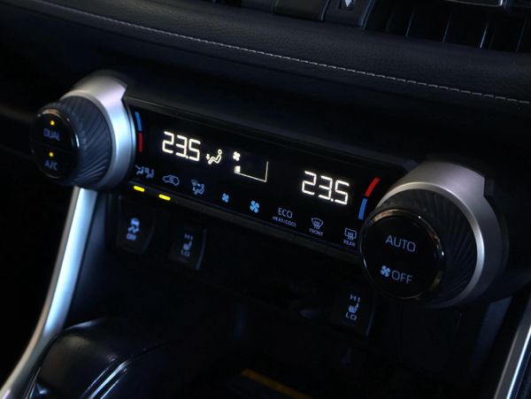 2020-Toyota-RAV4-20-VX-Auto image:16