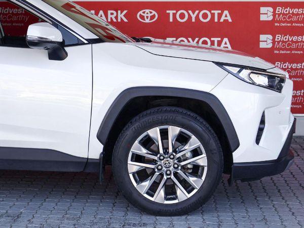 2020-Toyota-RAV4-20-VX-Auto image:8