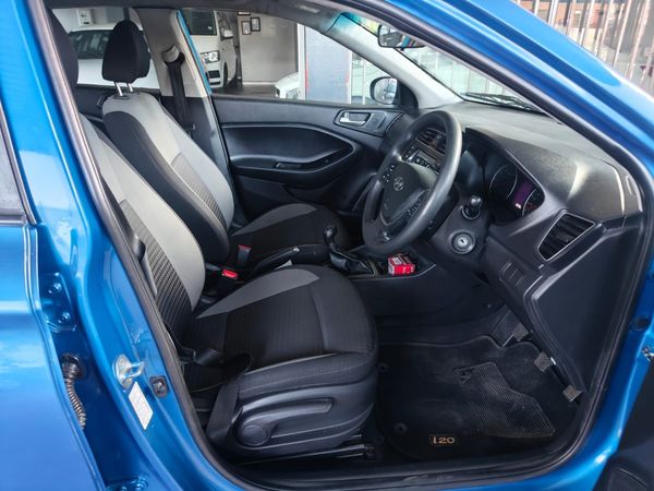 2020-Hyundai-i20-12-Motion image:10