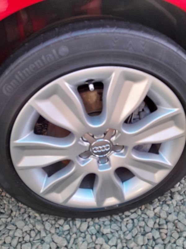 2015-Audi-A1-One-owner-full-service-history image:13