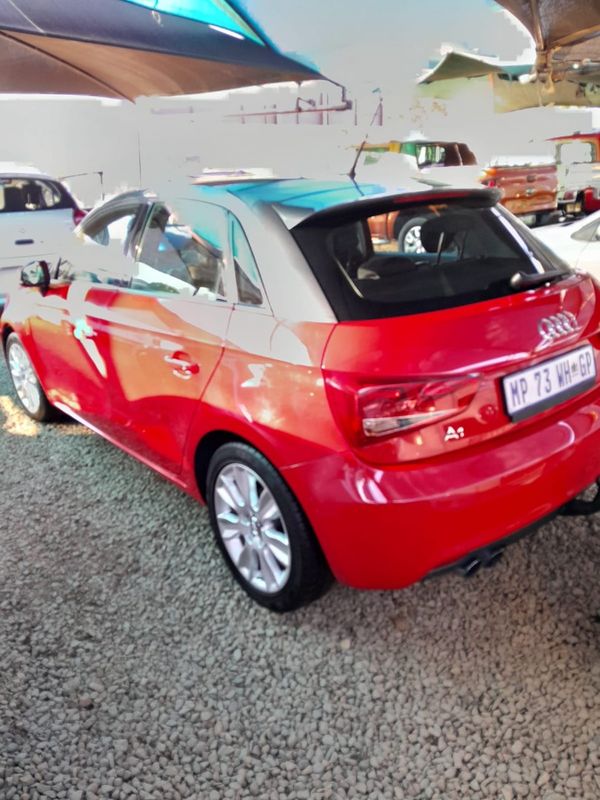2015-Audi-A1-One-owner-full-service-history image:5