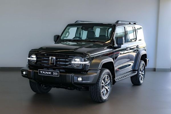 2026-GWM-Tank-300-24TD-Ultra-Luxury-4x4-Auto image:1
