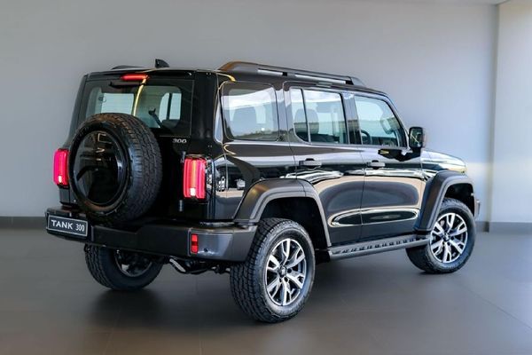 2026-GWM-Tank-300-24TD-Ultra-Luxury-4x4-Auto image:3