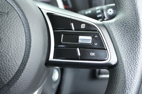 2024-Kia-Sonet-15-LX-Auto image:4