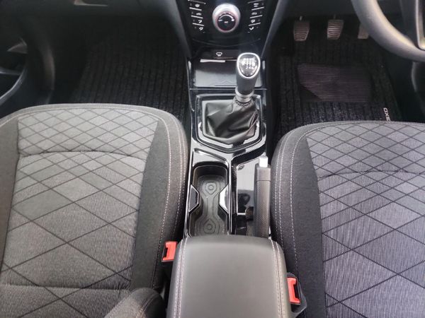 2026-Mahindra-XUV-3XO-12T-MX2 image:9