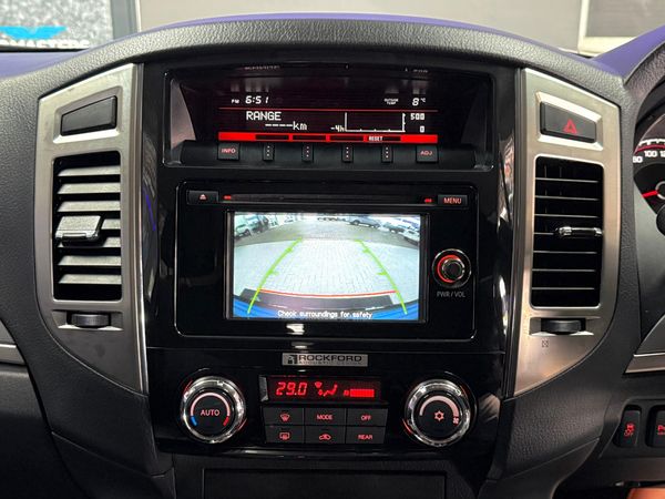 2021-Mitsubishi-Pajero-32-Di-Dc-GLS-Auto image:23