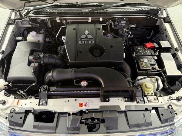 2021-Mitsubishi-Pajero-32-Di-Dc-GLS-Auto image:39