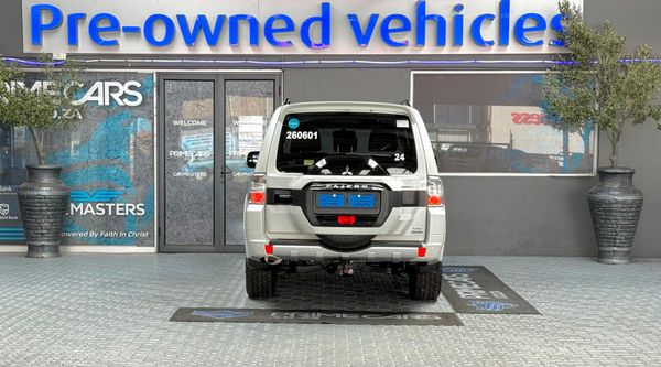 2021-Mitsubishi-Pajero-32-Di-Dc-GLS-Auto image:4