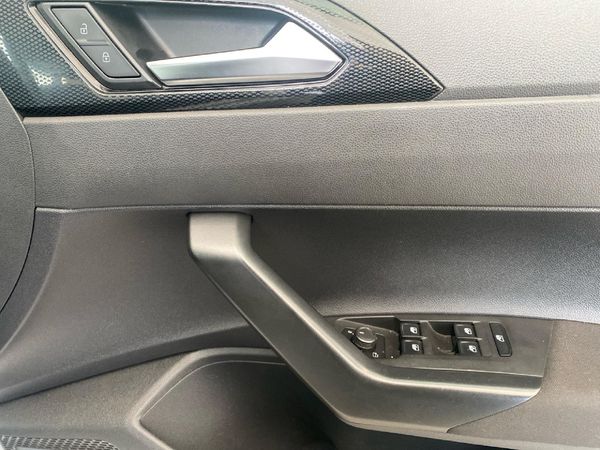 2025-Volkswagen-Polo-10-TSI-Life-Auto-DSG image:13