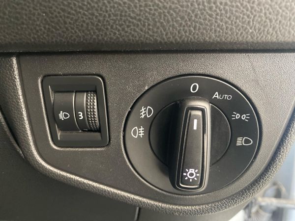 2025-Volkswagen-Polo-10-TSI-Life-Auto-DSG image:24