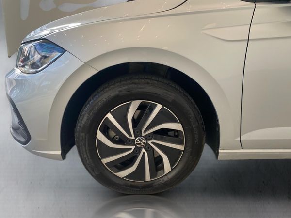 2025-Volkswagen-Polo-10-TSI-Life-Auto-DSG image:6