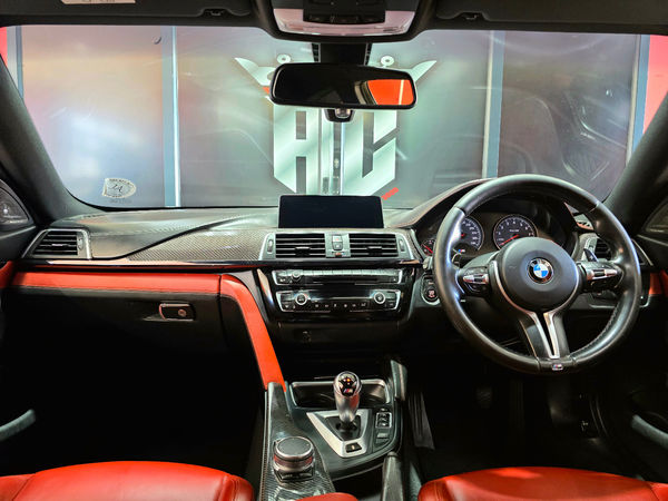 2017-BMW-M4-Coupe-Competition-Auto image:13