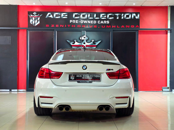 2017-BMW-M4-Coupe-Competition-Auto image:5