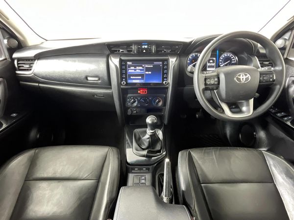 2023-Toyota-Fortuner-24-GD-6-RB image:1