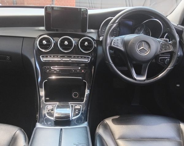 2015-Mercedes-Benz-C-Class-Full-service-history image:3